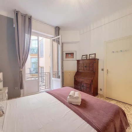 Apartament Nestor&jeeves - Noe - - Close Sea - Spacious Nicea