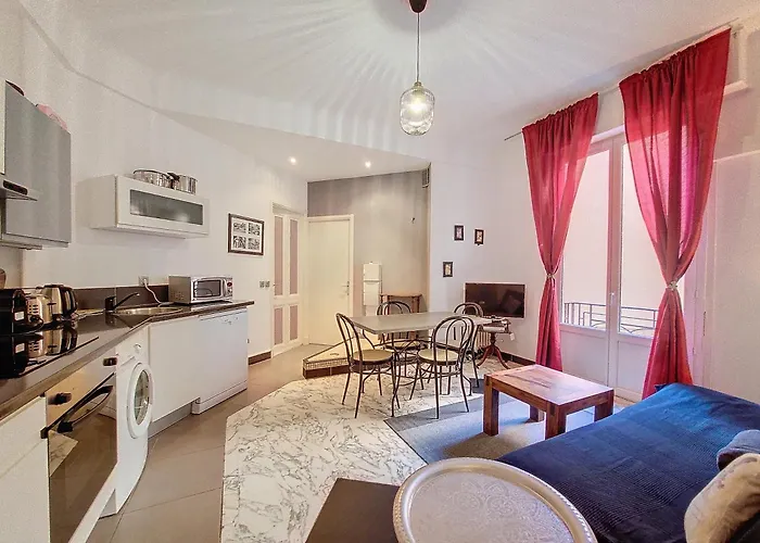 Daire Nestor&jeeves - Noe - - Close Sea - Spacious