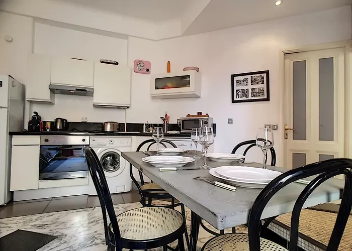 Daire Nestor&jeeves - Noe - - Close Sea - Spacious *